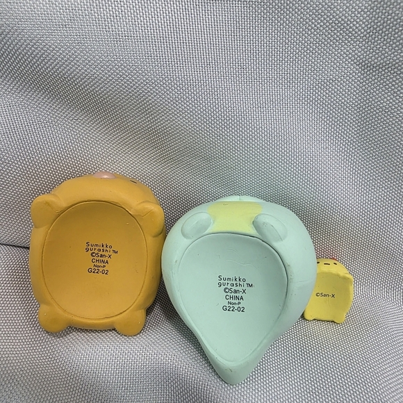 Sumikko Gurashi Vinyl Mini Figures Tokage Ebifurai No Shippo Tonkatsu G22-02 - Picture 6 of 7